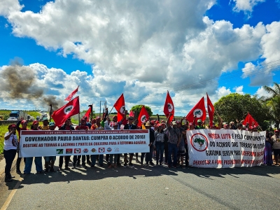 Em Alagoas, movimentos do campo bloqueiam trechos de rodovias em pressão para que Governo do Estado avance na Reforma Agrária